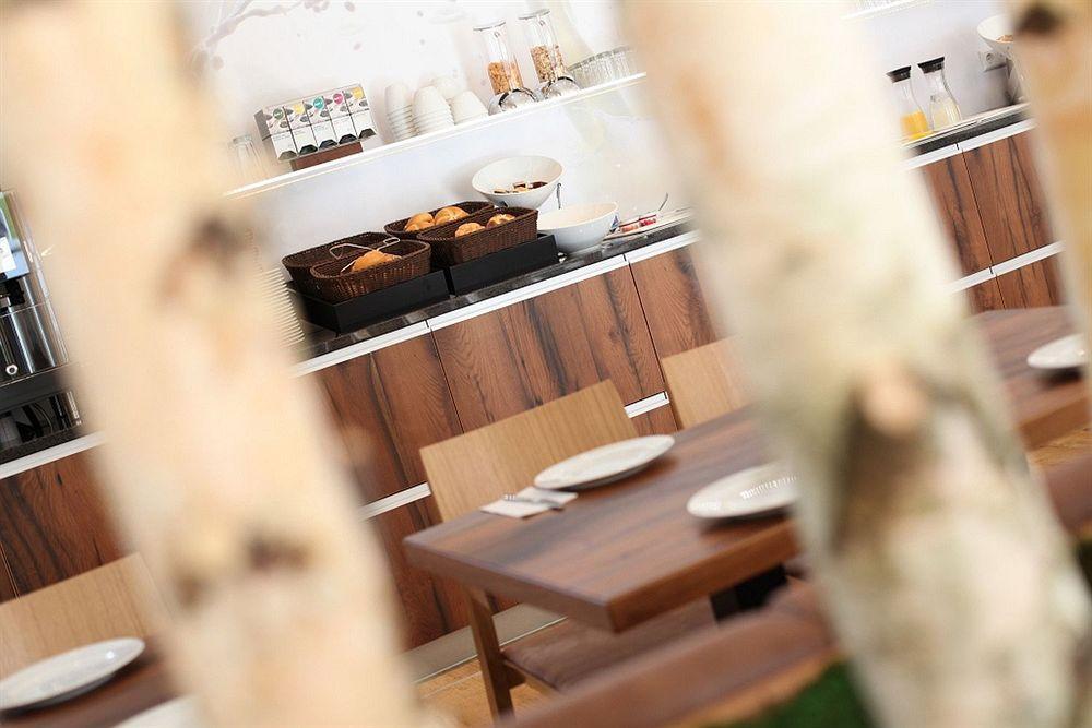 Riku Hotel Neu-Ulm Εξωτερικό φωτογραφία