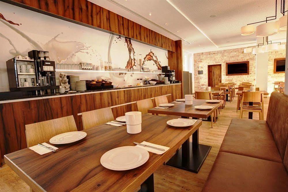 Riku Hotel Neu-Ulm Εξωτερικό φωτογραφία