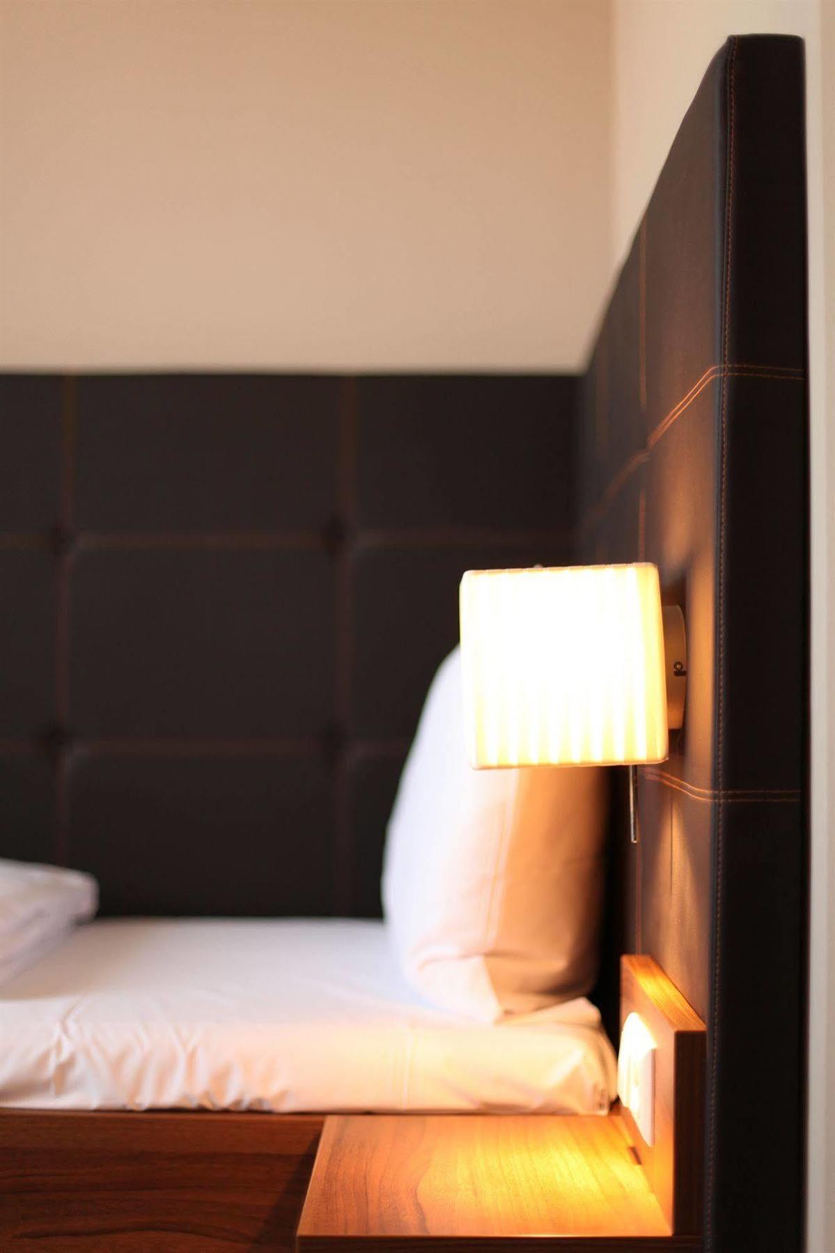 Riku Hotel Neu-Ulm Εξωτερικό φωτογραφία