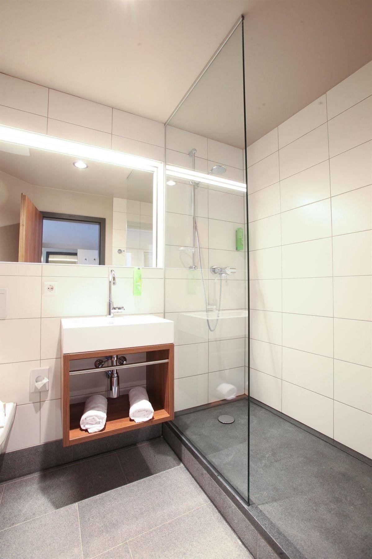 Riku Hotel Neu-Ulm Εξωτερικό φωτογραφία