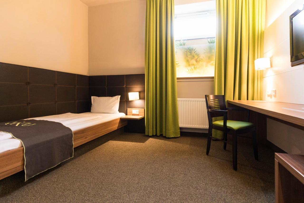 Riku Hotel Neu-Ulm Εξωτερικό φωτογραφία
